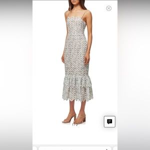 Runo Lace Mermaid Cocktail Dress
ELLIATT